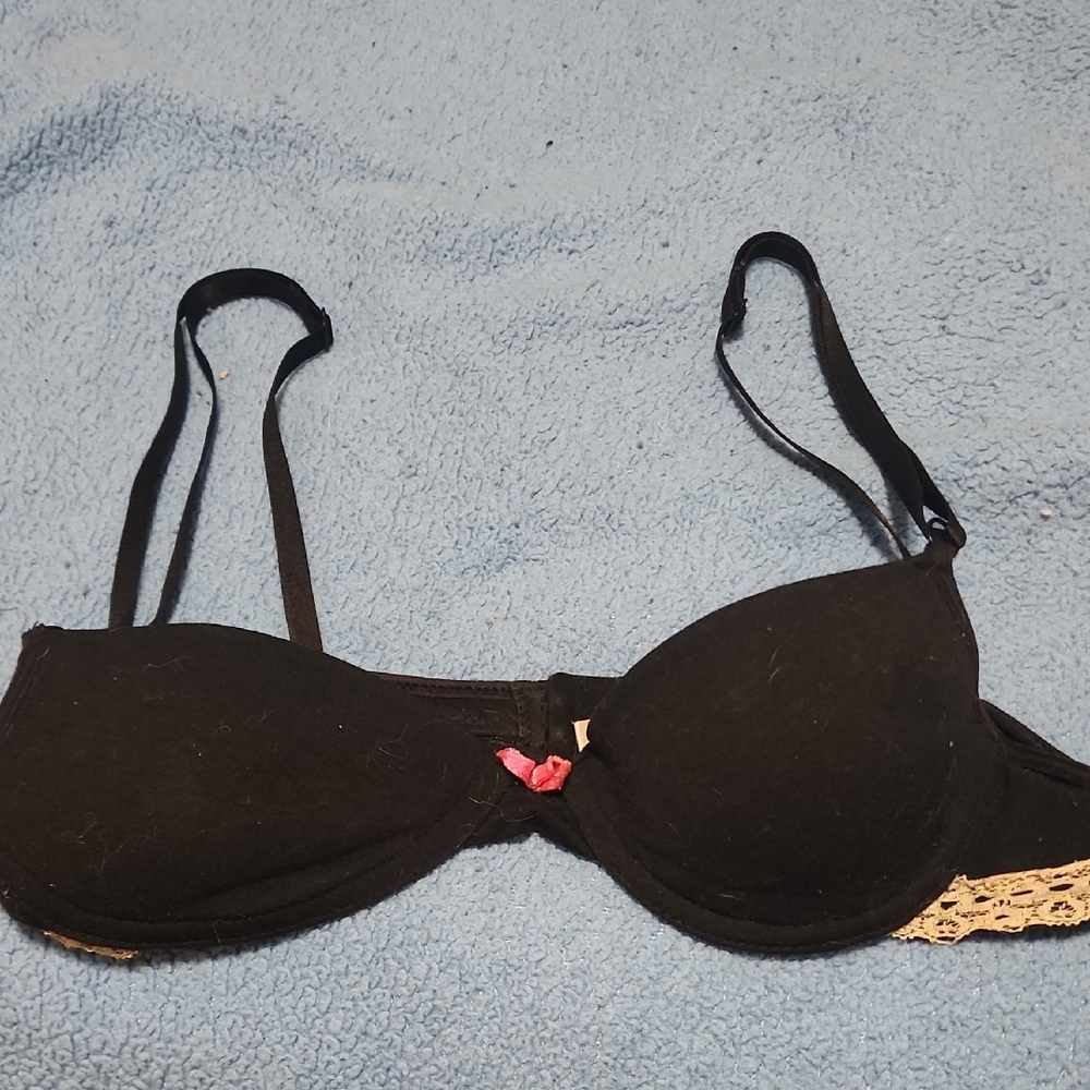 2 Elegant Lace Trim Bra